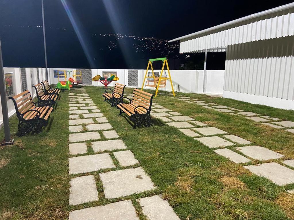 קודאיקנאל Rr Holidays - Home Stay מראה חיצוני תמונה